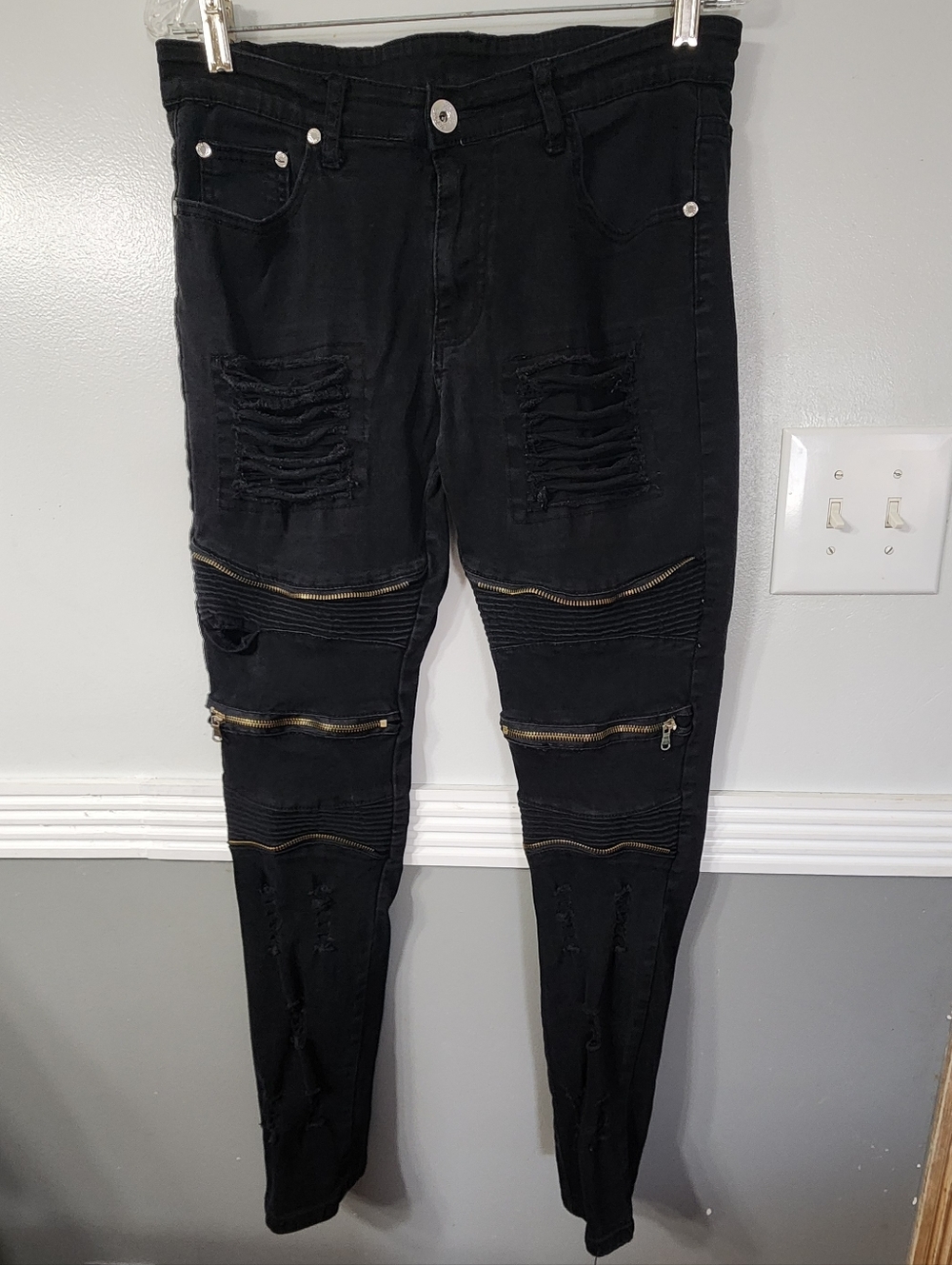 Black Distressed Skinny Moto Jeans with Zipper Accents